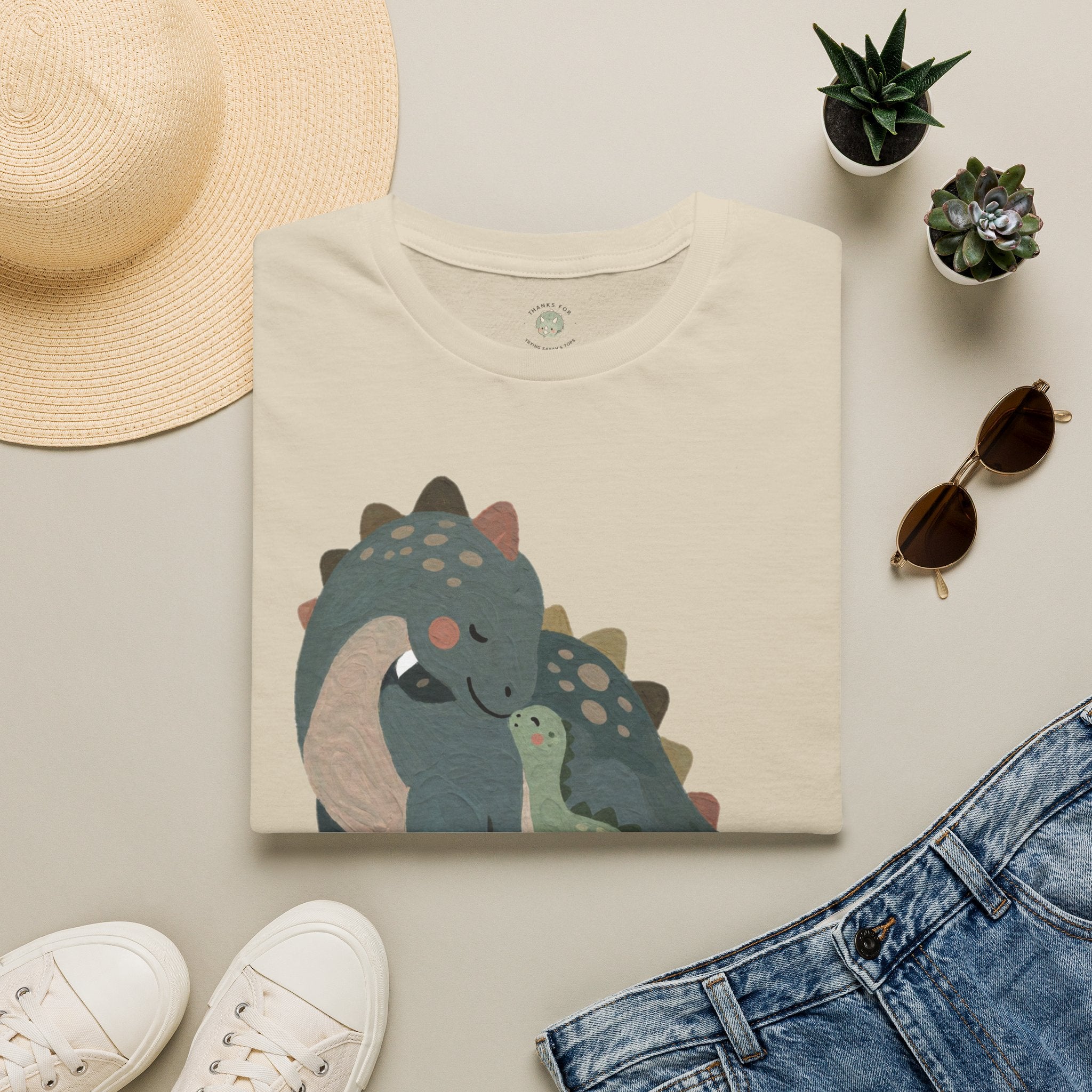 Mamasaurus T-Shirt — Cute Dinosaur Mom Mother's Day Graphic Tee