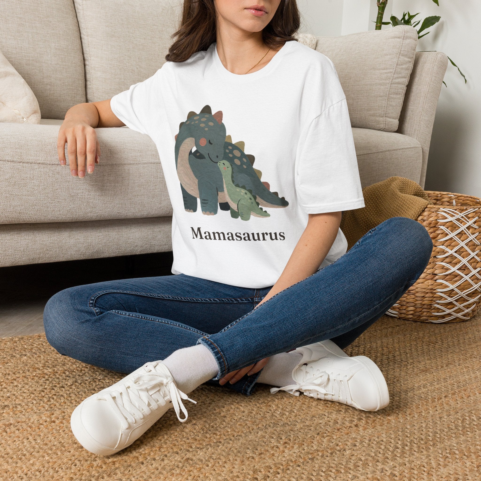 Mamasaurus T-Shirt — Cute Dinosaur Mom Mother's Day Graphic Tee