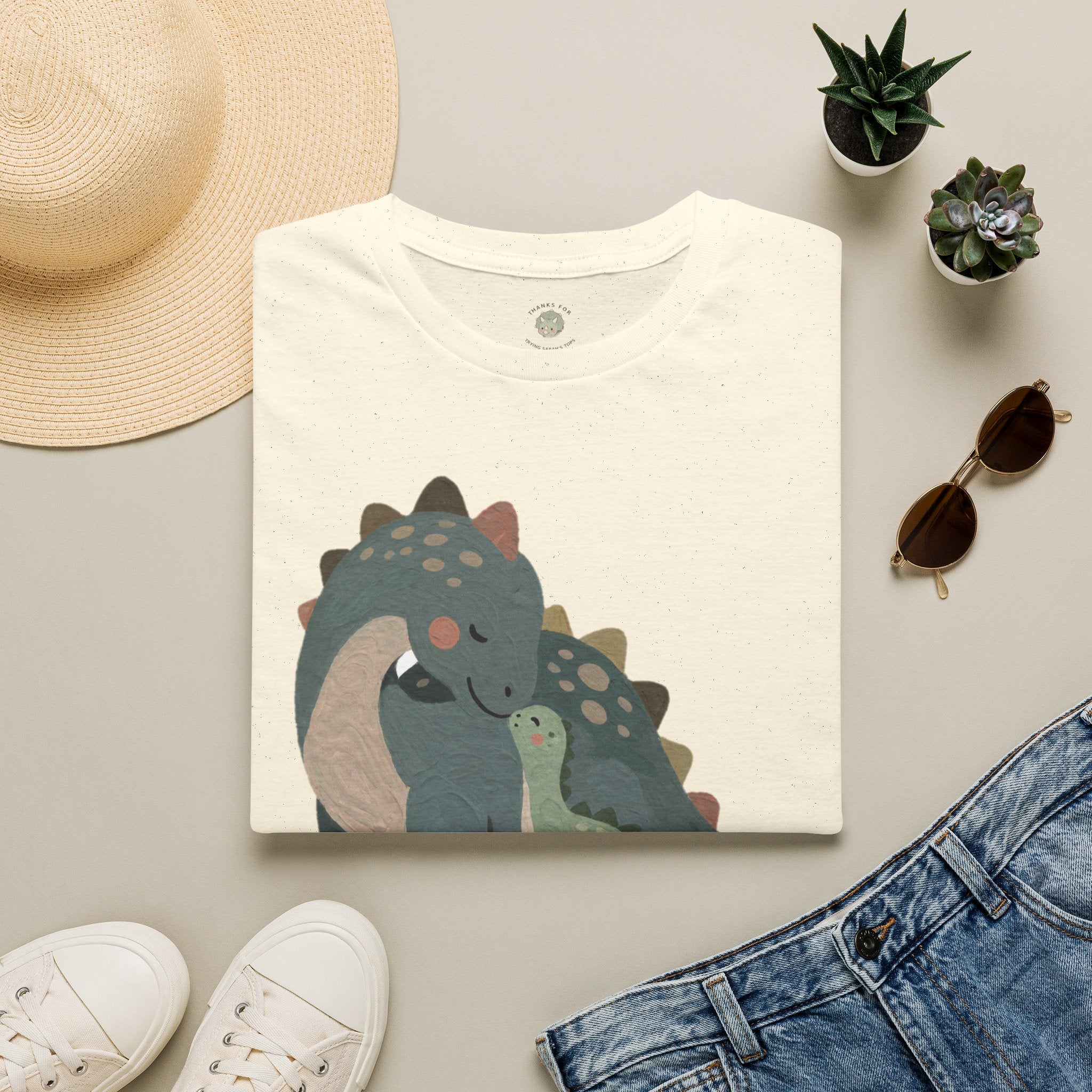 Mamasaurus T-Shirt — Cute Dinosaur Mom Mother's Day Graphic Tee