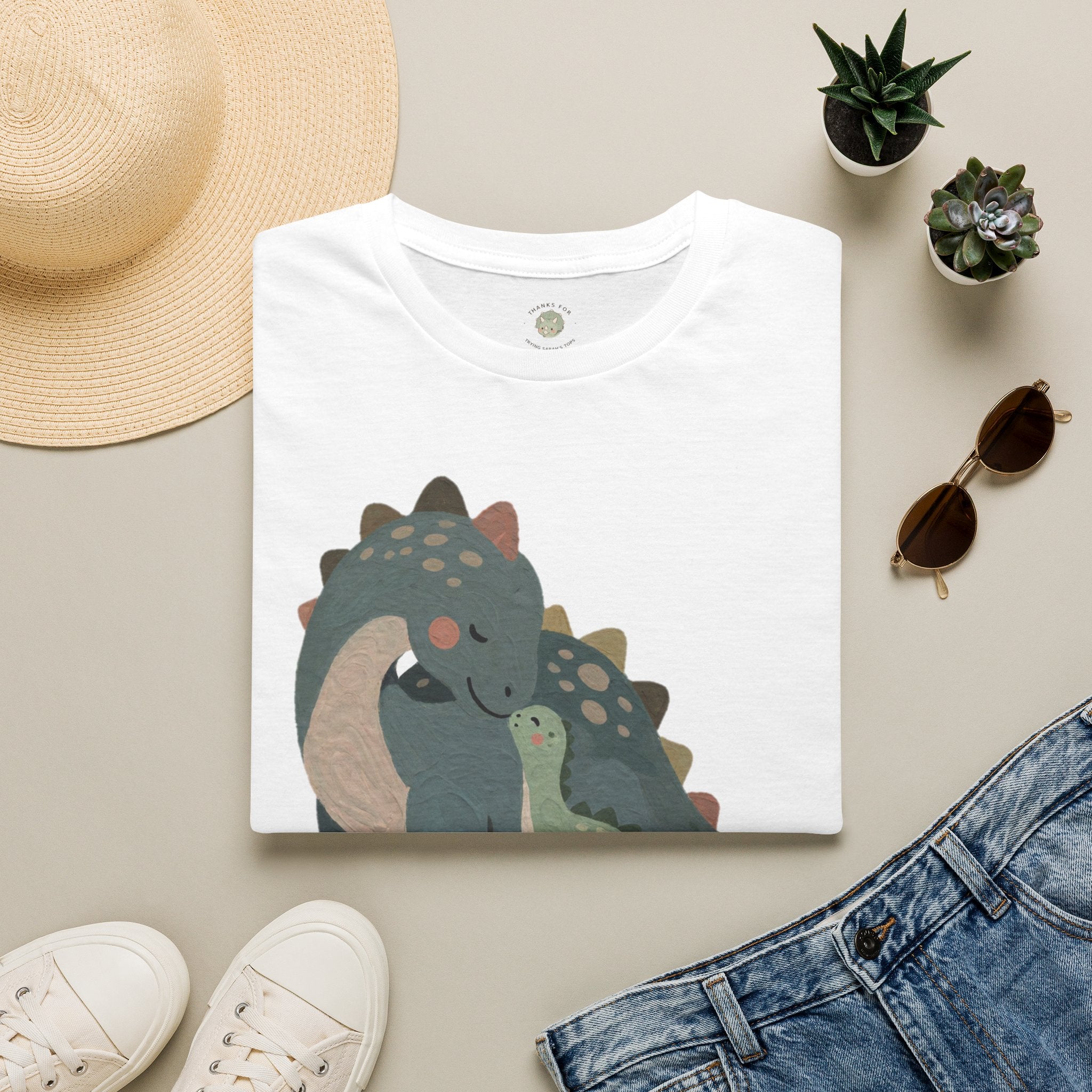 Mamasaurus T-Shirt — Cute Dinosaur Mom Mother's Day Graphic Tee