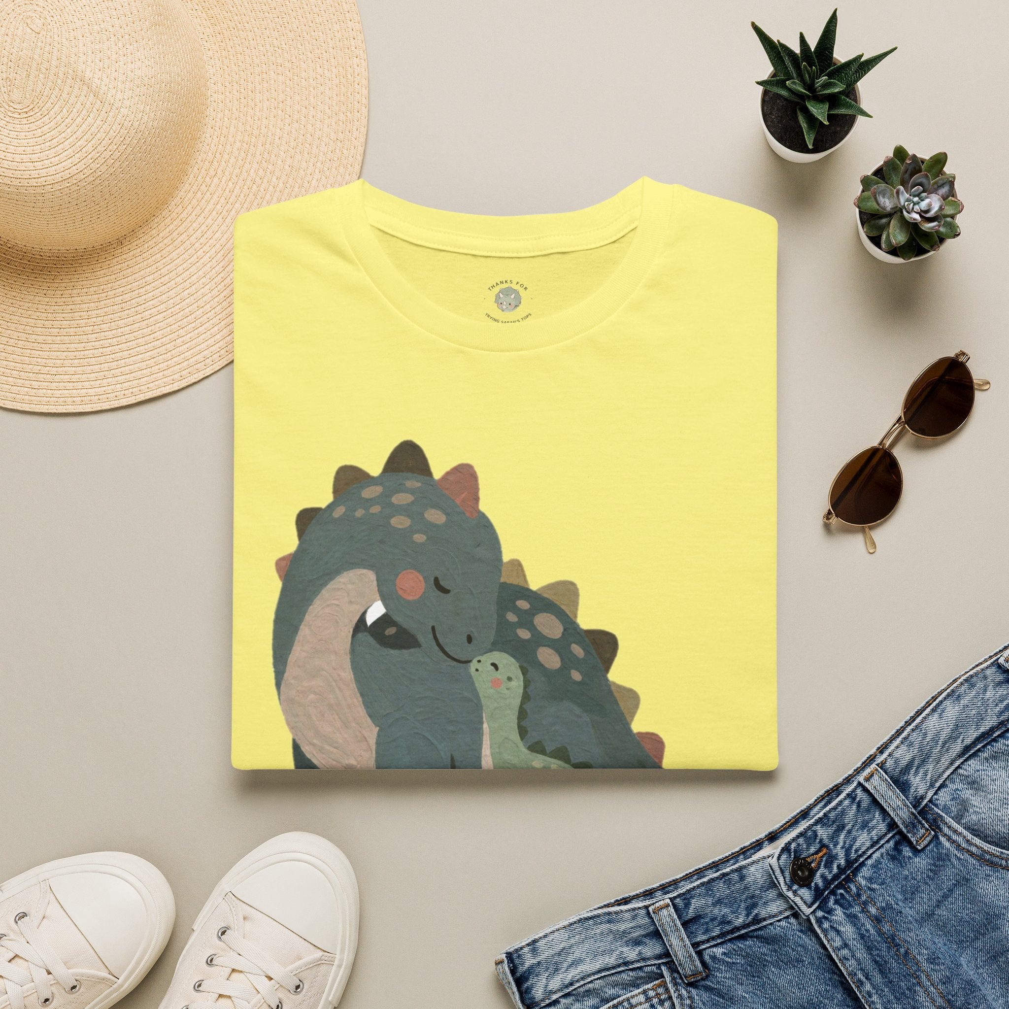 Mamasaurus T-Shirt — Cute Dinosaur Mom Mother's Day Graphic Tee